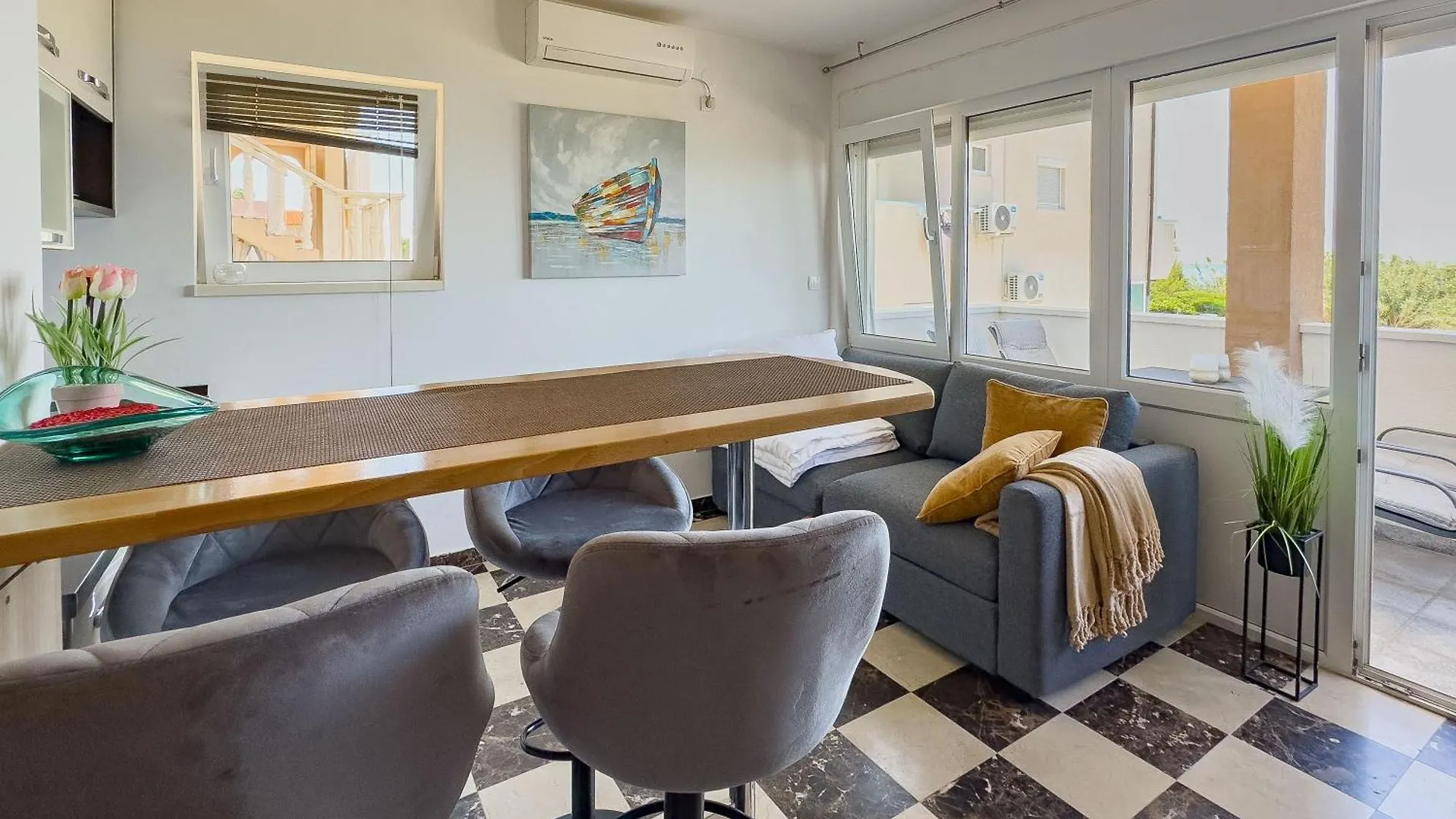 Angelika Apartment Nin