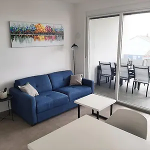 Apartman Anda, Nin